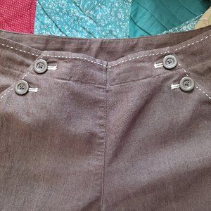 New Directions Cropped Pants with Cute Stiching